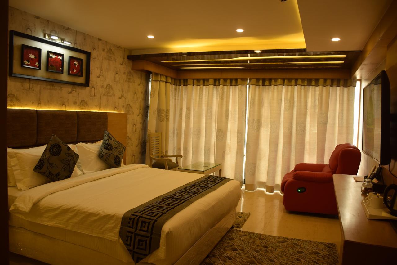 Golden Tree Hotel Puri Luaran gambar