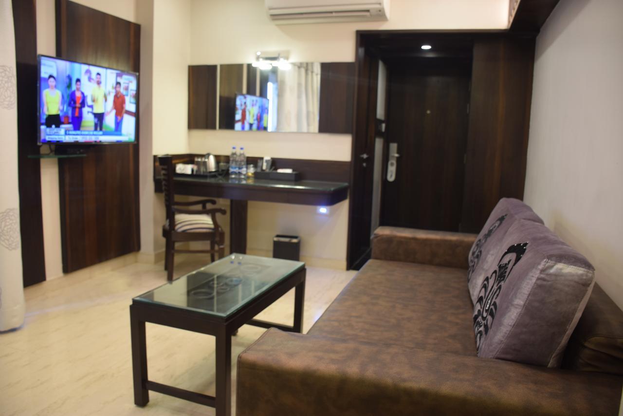 Golden Tree Hotel Puri Luaran gambar